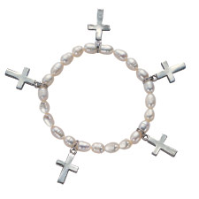 unknown White Freshwater Pearl/Cross Charm Bracelet
